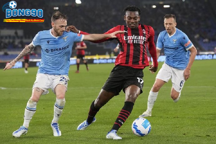  Lazio đấu với AC Milan