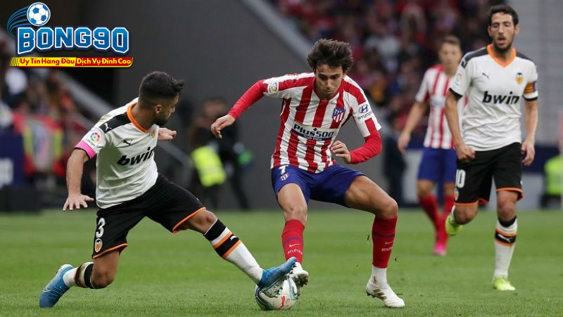 Atletico đấu với Real Madrid