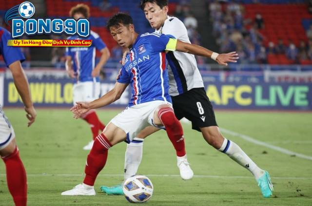 Cerezo Osaka đấu với Yokohama
