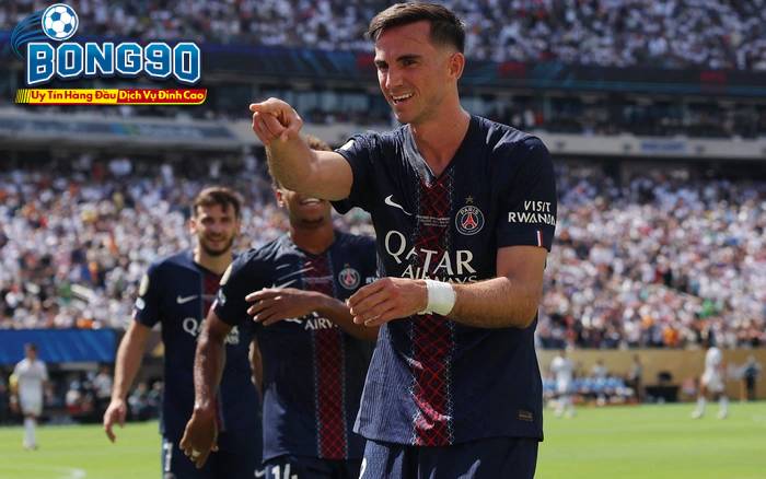 Chelsea đấu với PSG